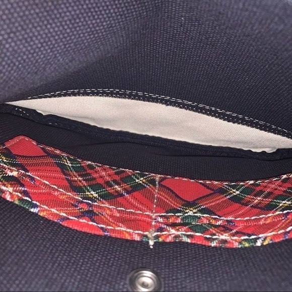 Lands End Wrist Clutch - Picture 2 of 3